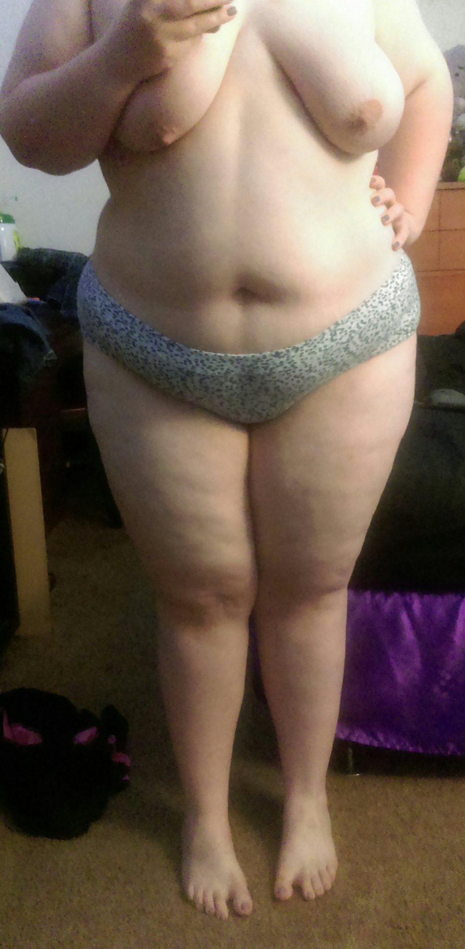 chubby-bunnies:  Nothing particularly cute or flattering, just my body doin’ it’s