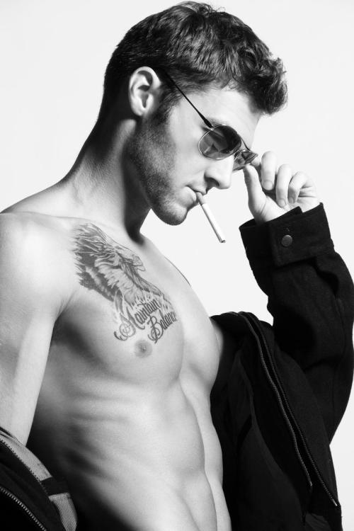 takemetobedandlosemeforever:  Matt Morgan