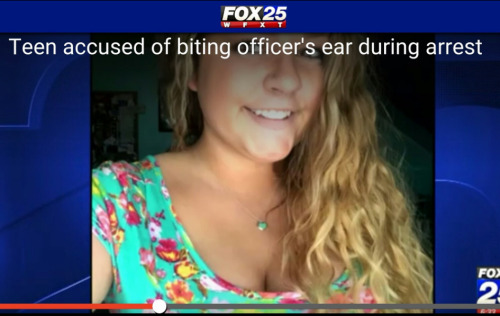 ahndaodiu:  4mysquad:    Privilege runs deep…    White girls eating cops and they still didn’t beat ha ass just a lil?! 