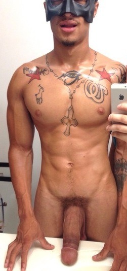 talldaddy:  http://talldaddy.tumblr.com/archive/2011/3