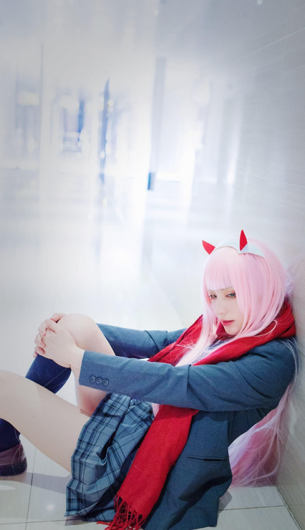 scandalousgaijin: Zero two - Momo