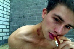 cigarettes-and-guys:  ¥