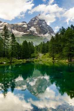 tulipnight:  Mount Cervino and Blue Lake, Aosta Valley by Marco S