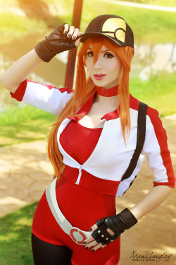 hotcosplaychicks:  Pokemon Go Trainer cosplay