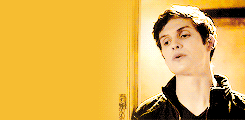 maliasfur:  requested by anonymous ≡ isaac lahey   yellow 