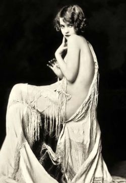 Bellalagosa:  Lilian Bondziegfeld Follies  (1920S)Photo By: Alfred Cheney Johnston