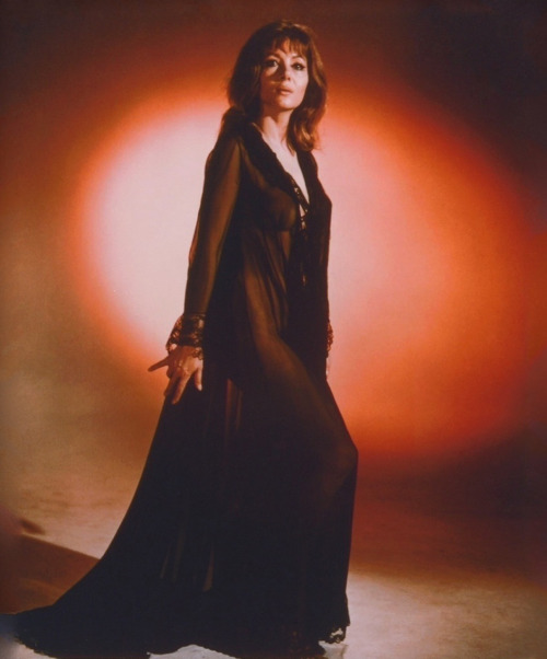 Ingrid Pitt ❤&lsquo;Carmilla Karnstein&rsquo; The Vampire Lovers (1970)