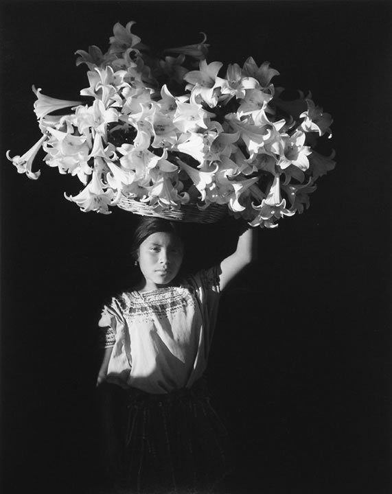hauntedbystorytelling:  Flor Garduño :: Canasta de luz [Basket of Light], Sumpango,