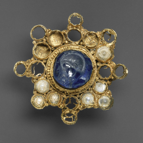 Star–Shaped Brooch with Intaglio, setting Ottonian 960–1000, intaglio Byzantine 337–361. This sumptu