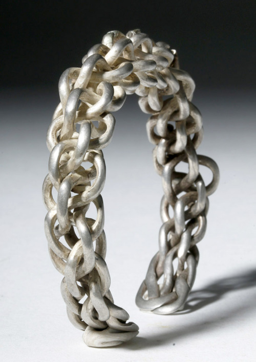 archaicwonder:Viking Silver Braided Bracelet, 10th Century ADThis is a gorgeous and highly wearable 