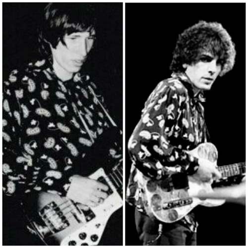 goldensunflakes - Roger Waters and Syd Barrett sharing shirts