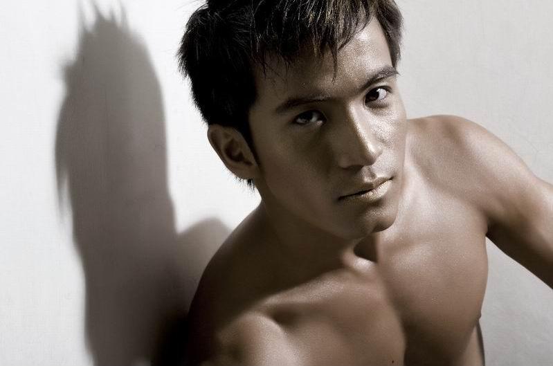 busankim:  Chinz Wendell Ching  http://jskbusan.blogspot.kr/search/label/Chinz%20Wendell%20Ching