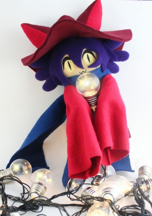 niko-the-solar-messiah: rainbowsplushies: Niko - OneShot Flop Doll! Keep reading