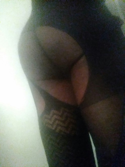 This is my real butt. Will you help me have a boi pussy? I play with toys I want the real thing baby