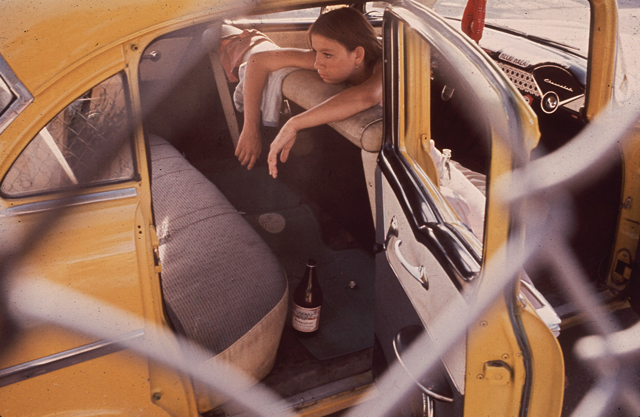 historicaltimes:  A teenager in El Paso’s Second Ward, June 1972. Photo by Danny