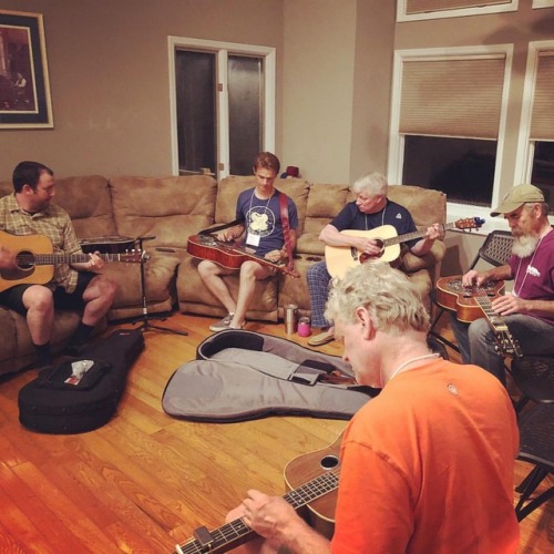 <p>And so it begins… (the inaugural!) #nashvilledobrocamp         #nashvilleacousticcamps #resolove #nashville #dobro #ivanrosenberg  (at Fiddlestar)</p>