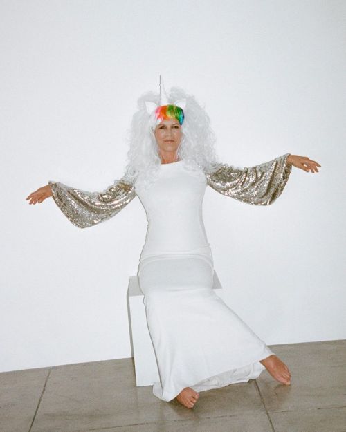 Jamie Lee Curtis For Interview Magazine Photographed By Richie Davis (2021)