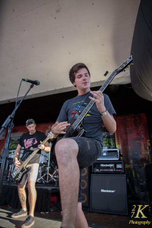 Chunk! No, Captain Chunk!  - Playing the Vans Warped Tour at Darien Lake (Buffalo, NY) on 7.8.14 Cop