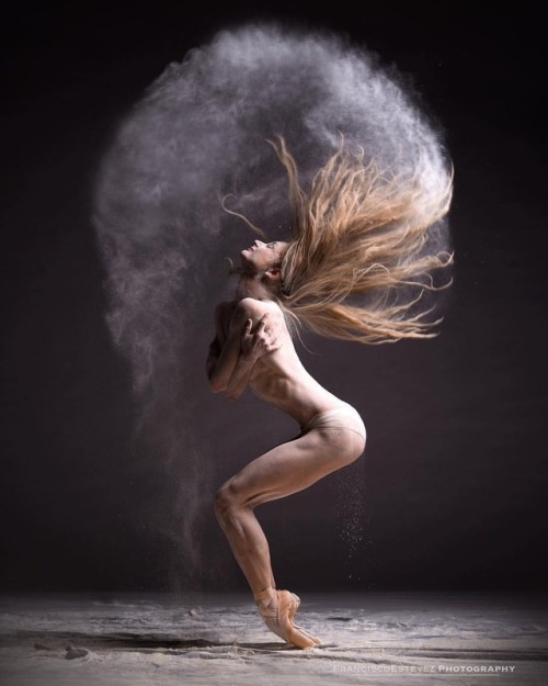 This group of dancers had the honor of being photographed by a dancer himself and amazing photograph