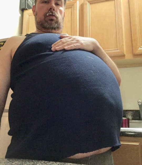 thezomxxl:  A couple gainer shakes later.