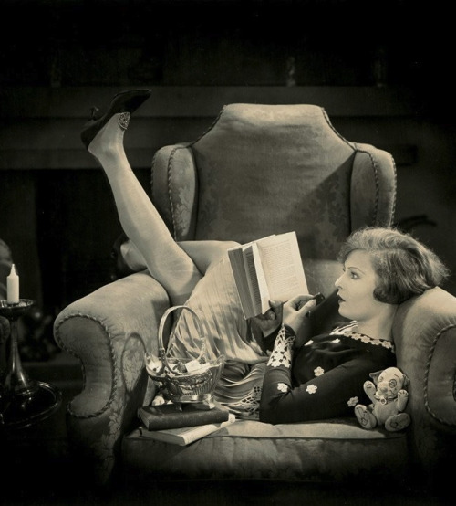maudelynn:  Lilian Harvey in Du sollst nicht stehlen c.1927  
