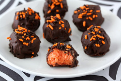 fullcravings:  Halloween Cheesecake Truffles