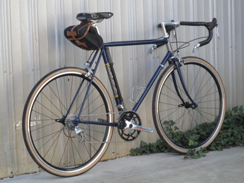 kinkicycle: A new take on our Retro-Modern series. ‘81 Trek 520 All-Road with SH 9s and Compass Stam