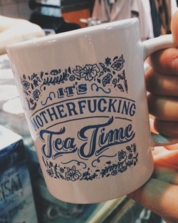 putroclus:  it’s always tea time 