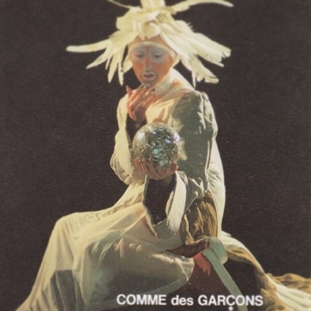 numeros-noir:
“COMME DES GARCONS 1994 #cdg #commedesgarcons #reikawakubo #川久保玲
”