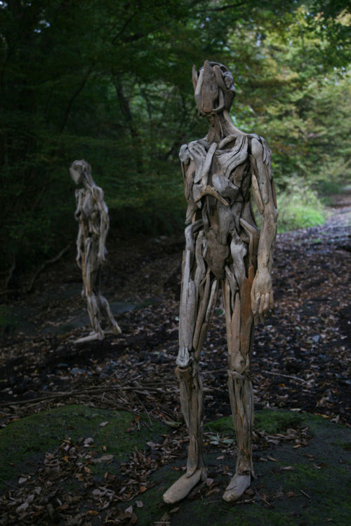 littlelimpstiff14u2: Haunting Driftwood Sculptures By Japanese Artist  Nagato Iwasaki Nagato Iwasaki is one of those artists you don’t know much about. But his art talks for itself. The Japan-based artist creates incredible driftwood sculptures. Each