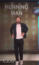 i-wontdance:Captain America showing his Dance skills! Chris Evans on The Ellen Show