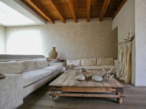 fineinteriors:Photographer Philip Dixon’s House, Venice Beach, CaliforniaTop