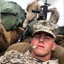 jessiehaine:  tamingjarheads: militarymenrbomb:  Oral training is cool.  I want this guy to be my little boy.    Follow me on Twitter