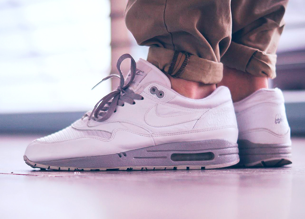 nike air max 1 powerwall white