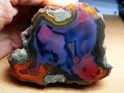 the-wiccans-glossary:  Agate.   The Wiccan’s Glossary   