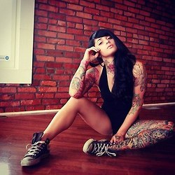 kleobh:  Essas garotas detonam minha mente … Suicide Girls. Lass, Kemper, Rambo,