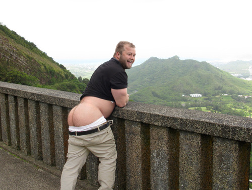 mrrobotico:  cutecubs:  thebigbearcave:  orchidbear31:  thebigbearcave:  BENROB BEARS HIS BUM!!!  In Ireland!  that’s even hotter! ↑↑↑↑↑↑↑ When I go to Ireland I’m gonna fuck every ginger blonde bear/cub/daddybear I can! and get them