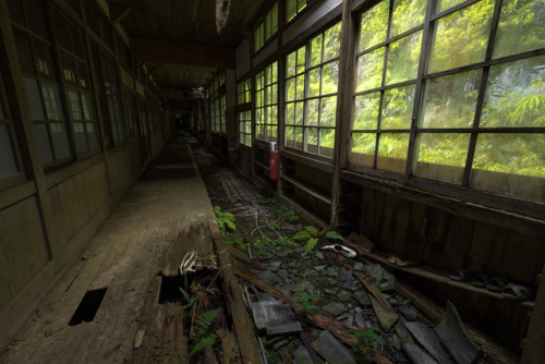 Abandoned school on the hill. Ⅱ