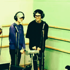 taida-nirama:  CAP teaches LJoe how to…”Dance” And Changjo interrupts their