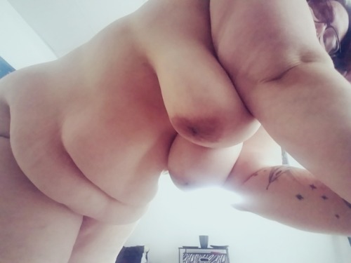 mybutt-whispers-secrets: The only body image issue I have is that I inhabit one. Mmmm love that thic