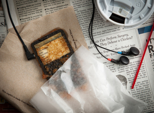 leslieseuffert:  Henry Hargreaves, Deep Fried Gadgets