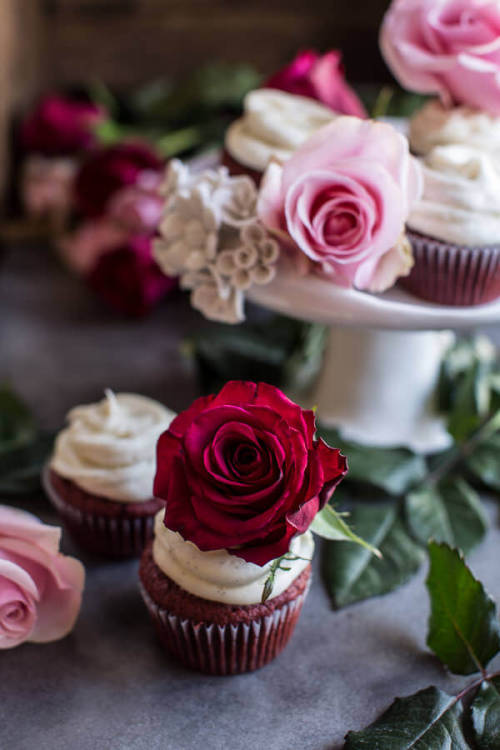 sweetoothgirl:  Deep Dark and Rosy, Red Velvet Cupcakes