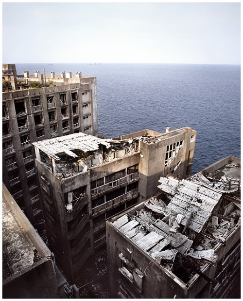 devidsketchbook: HASHIMA ALSO KNOWN AS GUNKANJIMA PHOTOGRAPHER SEBASTIEN TIXIER Paris, France-based 