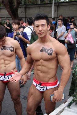 Viva!Asian hunks!