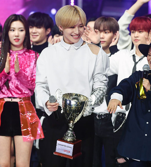 shineemoon: 190220 Show Champion #WANT1stWin