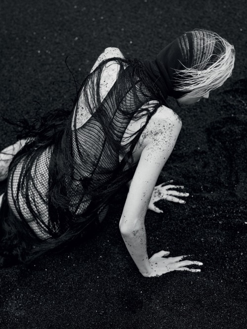 jinxproof:Anja Rubik i-D #292 (October 2008) ph. David Vasiljevic