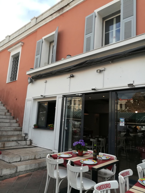 thecornercoffeeshop:Walking through the streets of Grasse