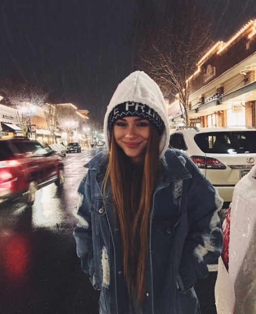 sydniespeche:ashley besson is an actual angel and you can’t convince me otherwise