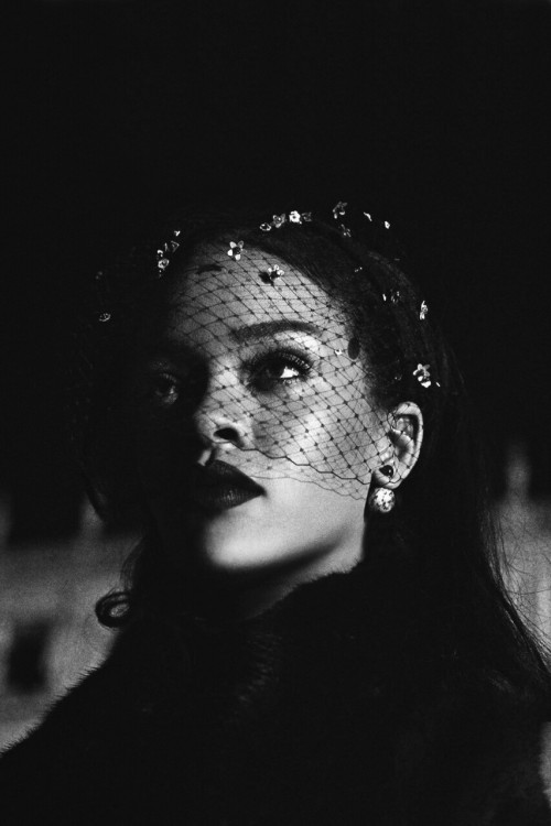 gryblack:Rihanna for Dior’s Secret Garden Campain