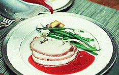bottomsharminator-deactivated20:  Hannibal + food porn 